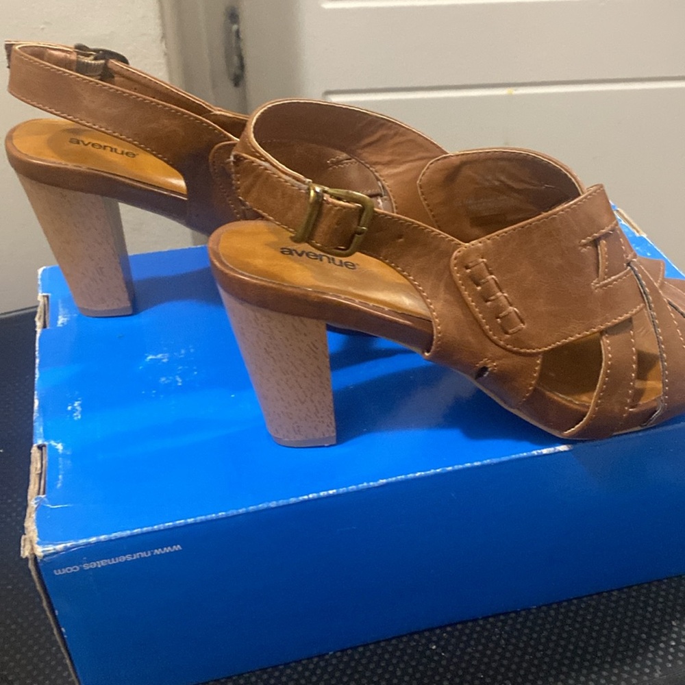 Open toe sandal - Picture 2 of 4
